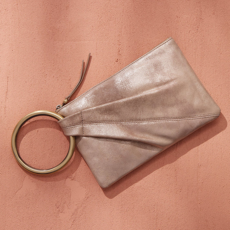 Sheila Ring Clutch in Soft Metallic Leather - Gilded Beige