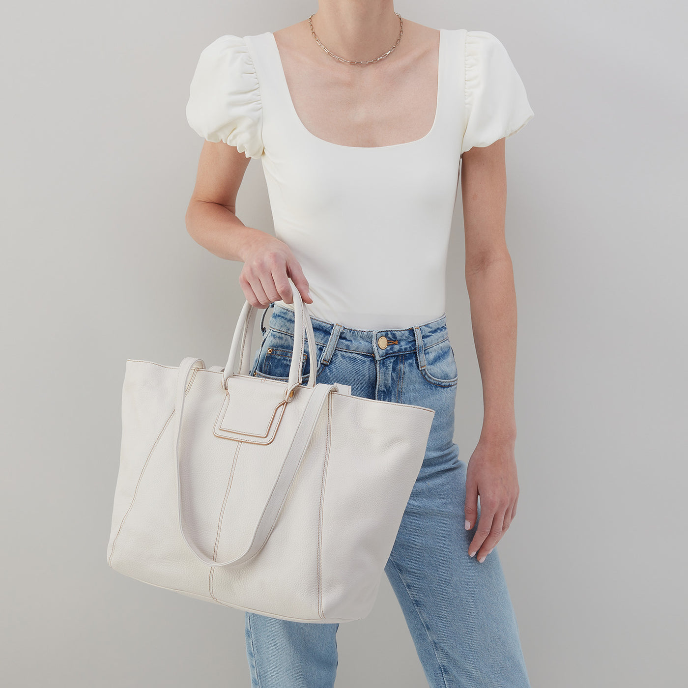 Sheila East-West Tote in Pebbled Leather - White