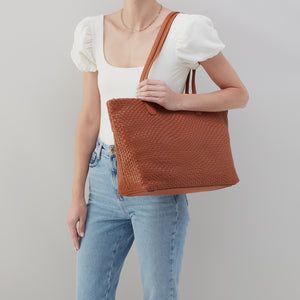 Bolder Tote in Wave Weave Leather - Wheat