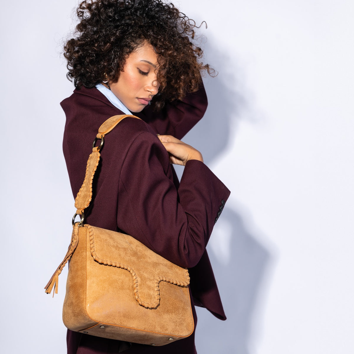 Rogue Shoulder In Buffed Leather - Whiskey