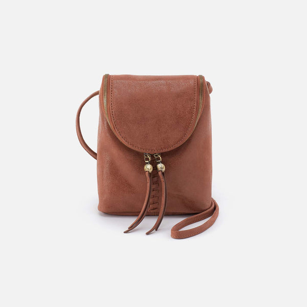 (取寄) ホーボー レディース ファーン クロスボディ HOBO women Fern Crossbody Burnished Saddle Fern Crossbody in Buffed Leather - Burnished Saddle – HOBO