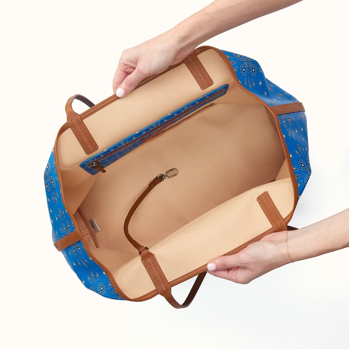 All That Tote Large In Coated Canvas - Blue Journey Bandana