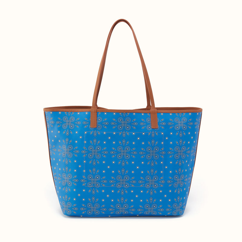 HOBO All That Tote Large Tote Handbags Blue Journey Bandana