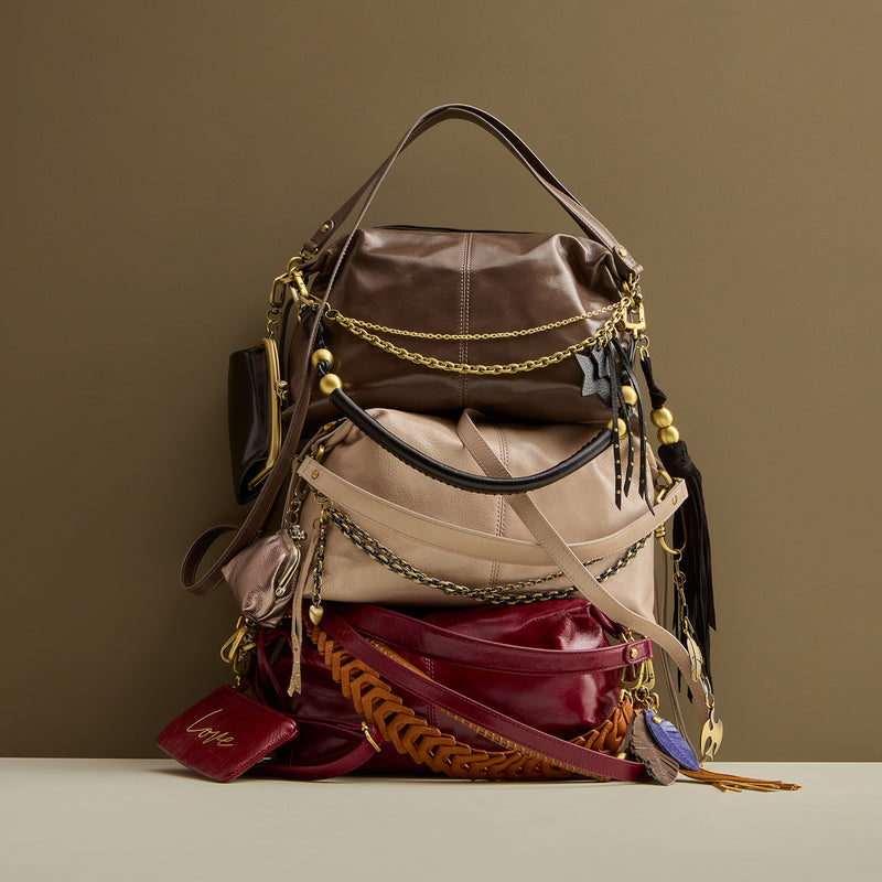 Avon Shoulder Bag in Polished Leather - Saddleberry