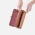 Lauren Clutch-Wallet In Tooled Embossed Leather - Mauve Tooled Emboss