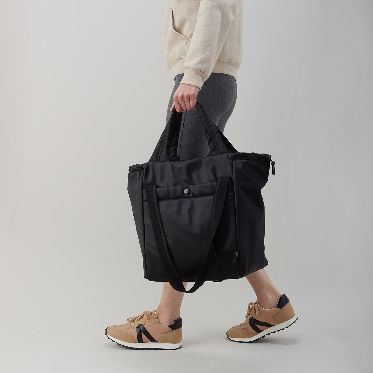 PLACES TO GO Tote in caRefiber recycled nylon - Jet