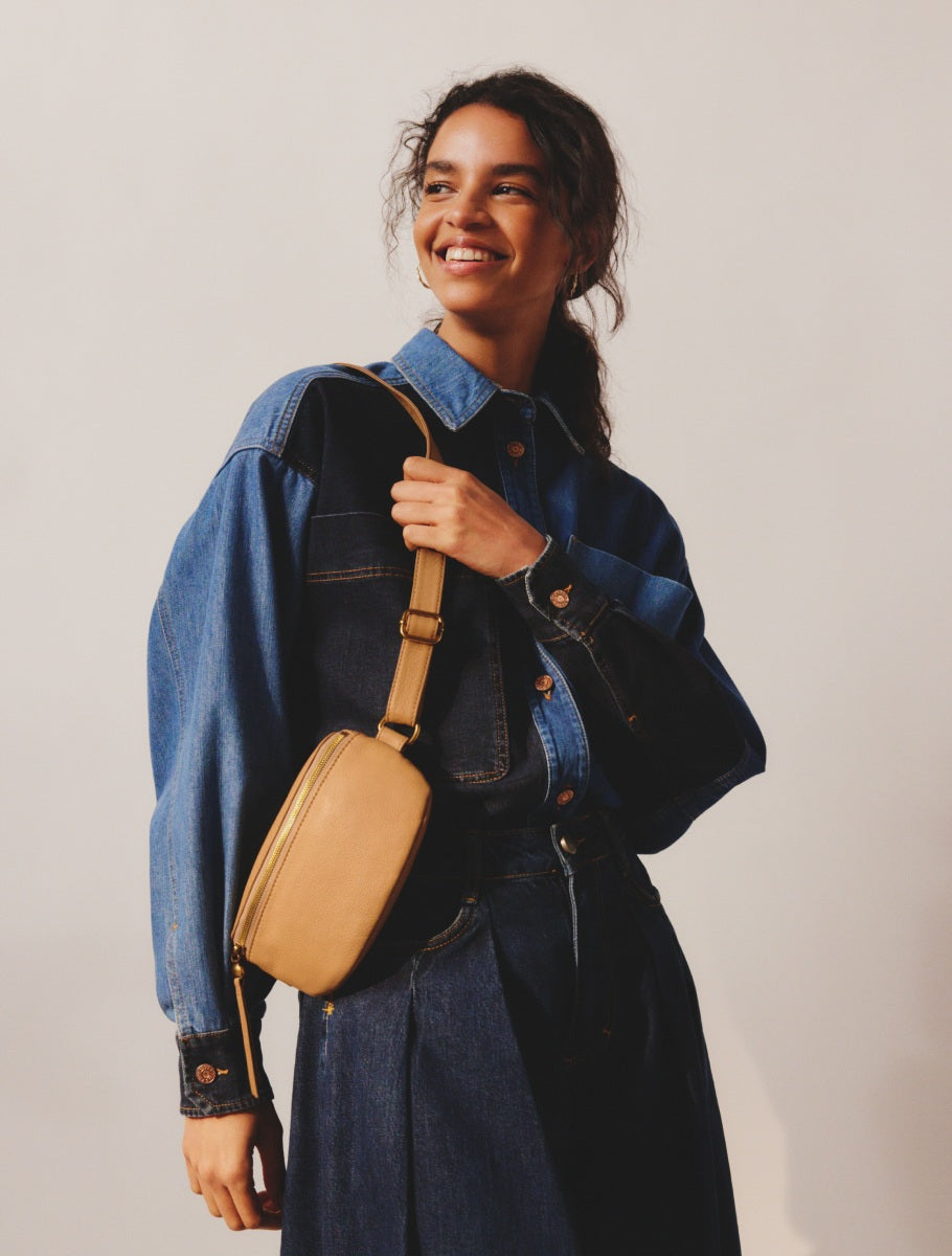 Fern Belt Bag In Pebbled Leather - Taupe – HOBO