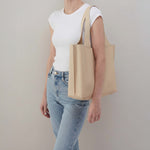 Vida Large Tote In Micro Pebbled Leather - Almond