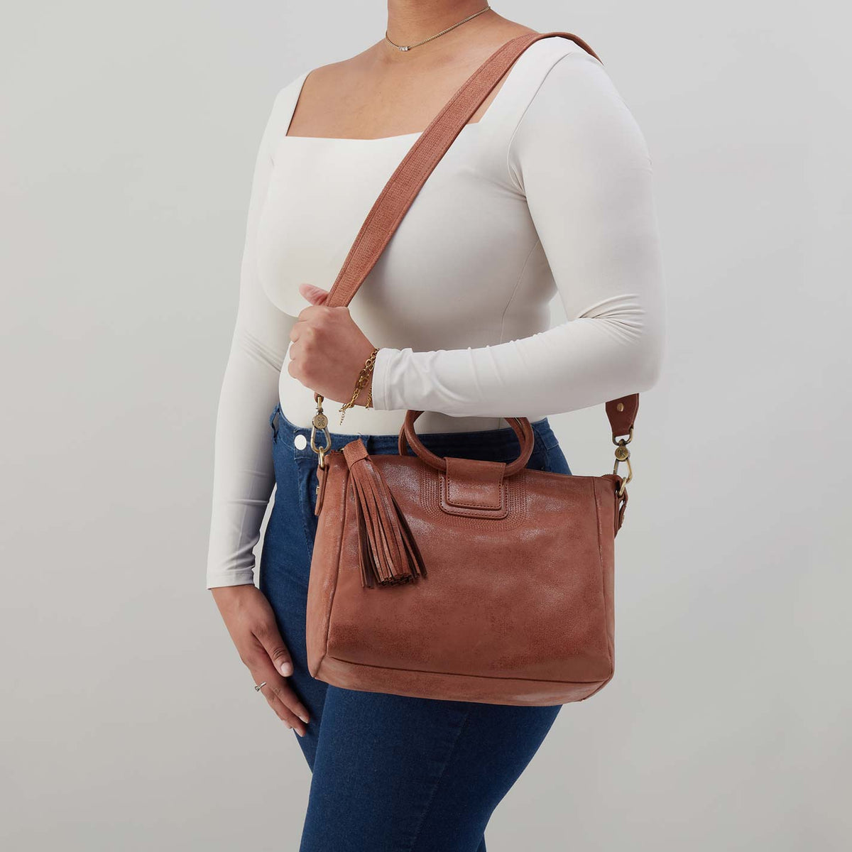 Sheila Medium Satchel in Buffed Leather - Burnished Saddle