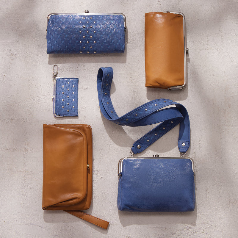 Lauren Clutch-Wallet in Buffed Leather - Azure