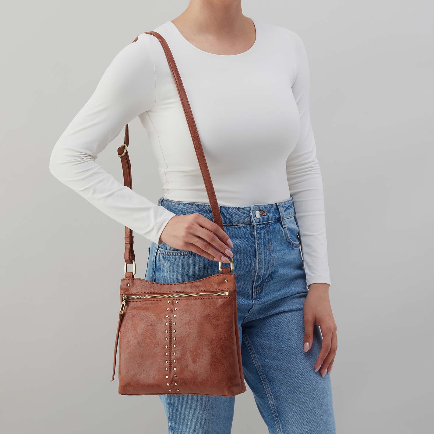 Cambel Crossbody in Buffed Leather - Burnished Saddle – HOBO