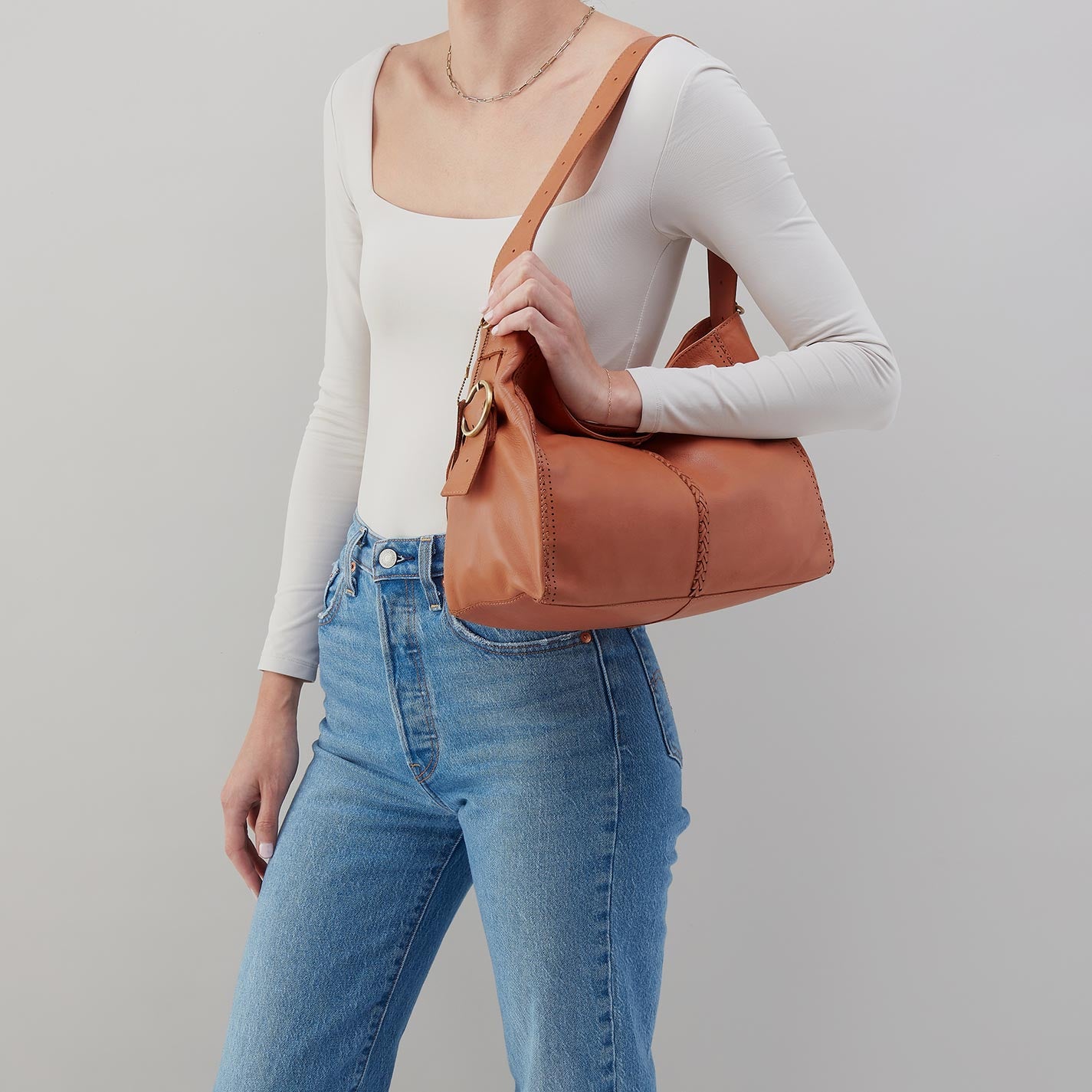 hobo-hobo123！♡ Render Shoulder Bag in Washed Leather - Harvest Wheat – HOBO