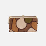 Lauren Clutch-Wallet in Pebbled Leather - Timber Brown