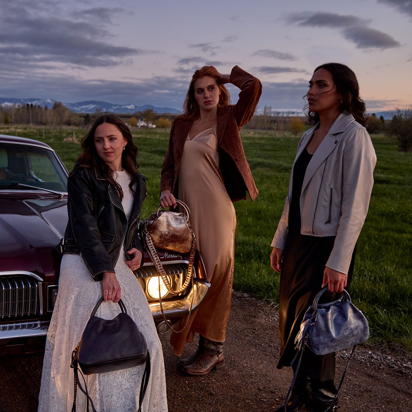 Darling Small Satchel in Buffed Leather - Indigo Sky – HOBO