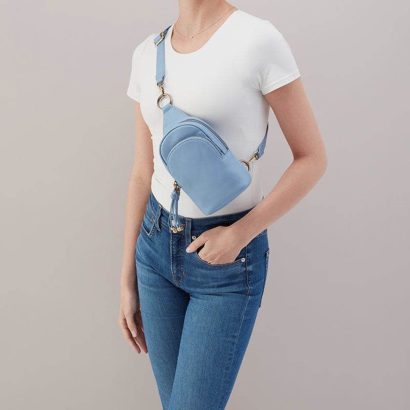 Cass Small Sling In Pebbled Leather - Seabreeze