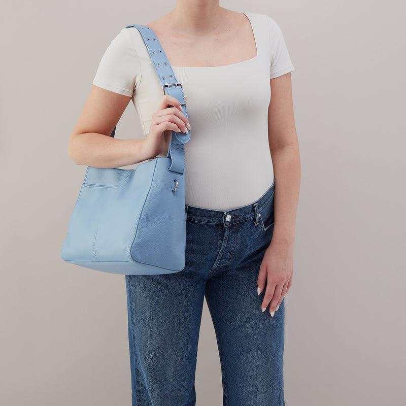 Render Shoulder Bag In Pebbled Leather - Seabreeze