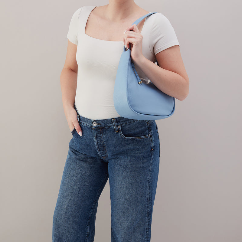 Cass Small Shoulder In Pebbled Leather - Seabreeze