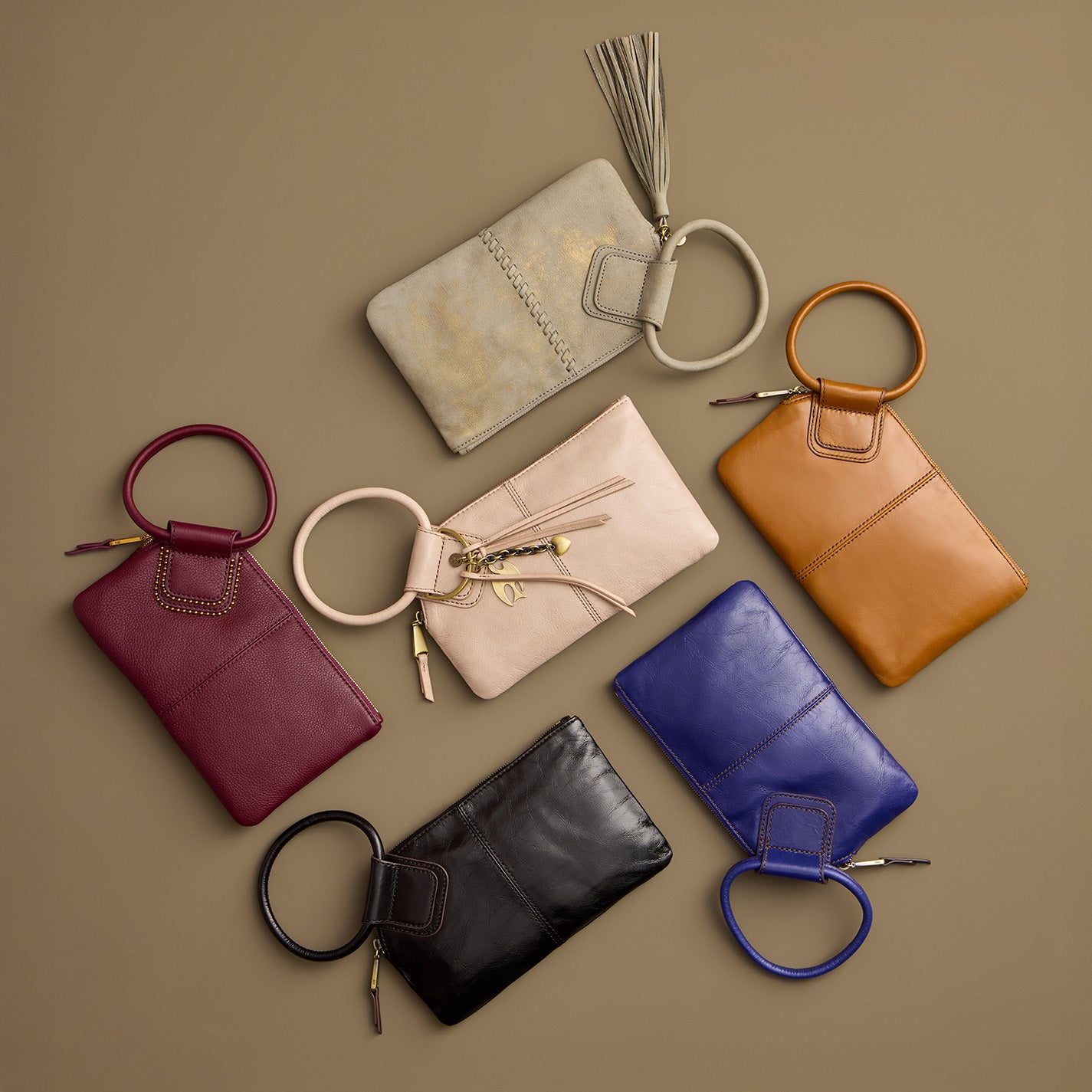 (取寄) ホーボー レディース セーブル リスレット HOBO women Sable Wristlet Mulberry Glaze Sable Wristlet in Pebbled Leather - Mulberry Glaze – HOBO