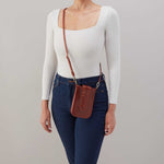 Expedition Phone Crossbody in Patina Leather - Pecan Ridge