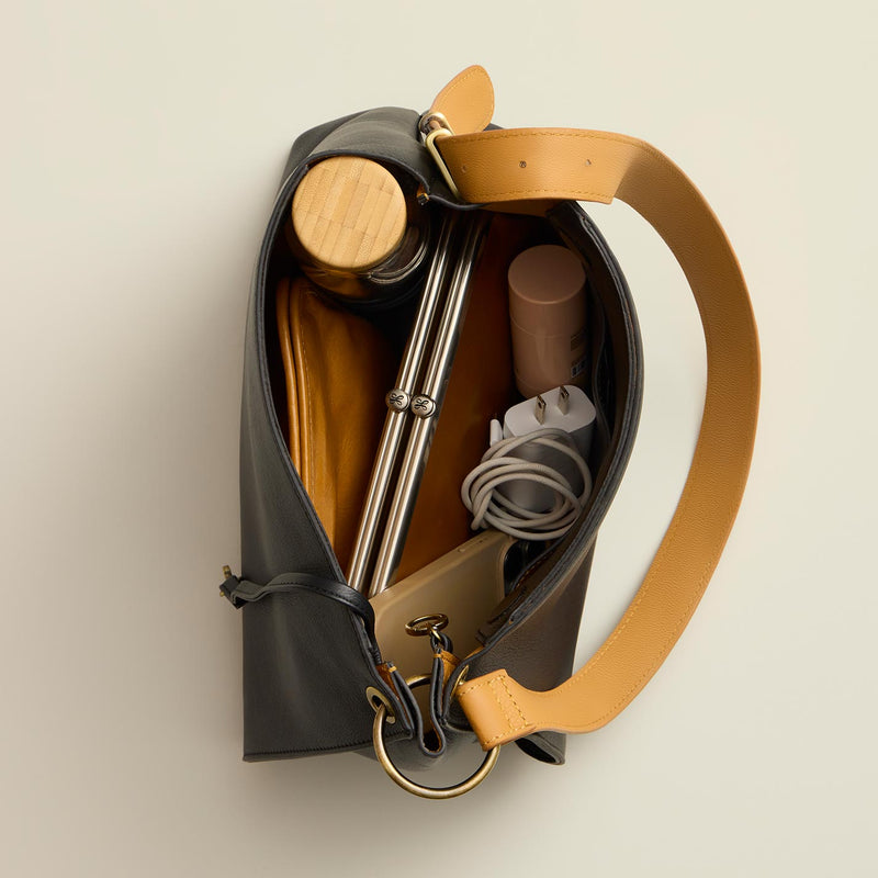 Rayna Shoulder Bag in Double-Faced Leather - Black