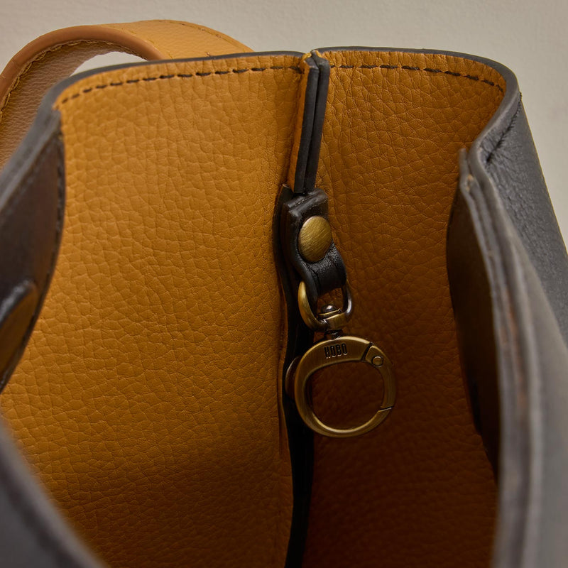 Rayna Shoulder Bag in Double-Faced Leather - Black