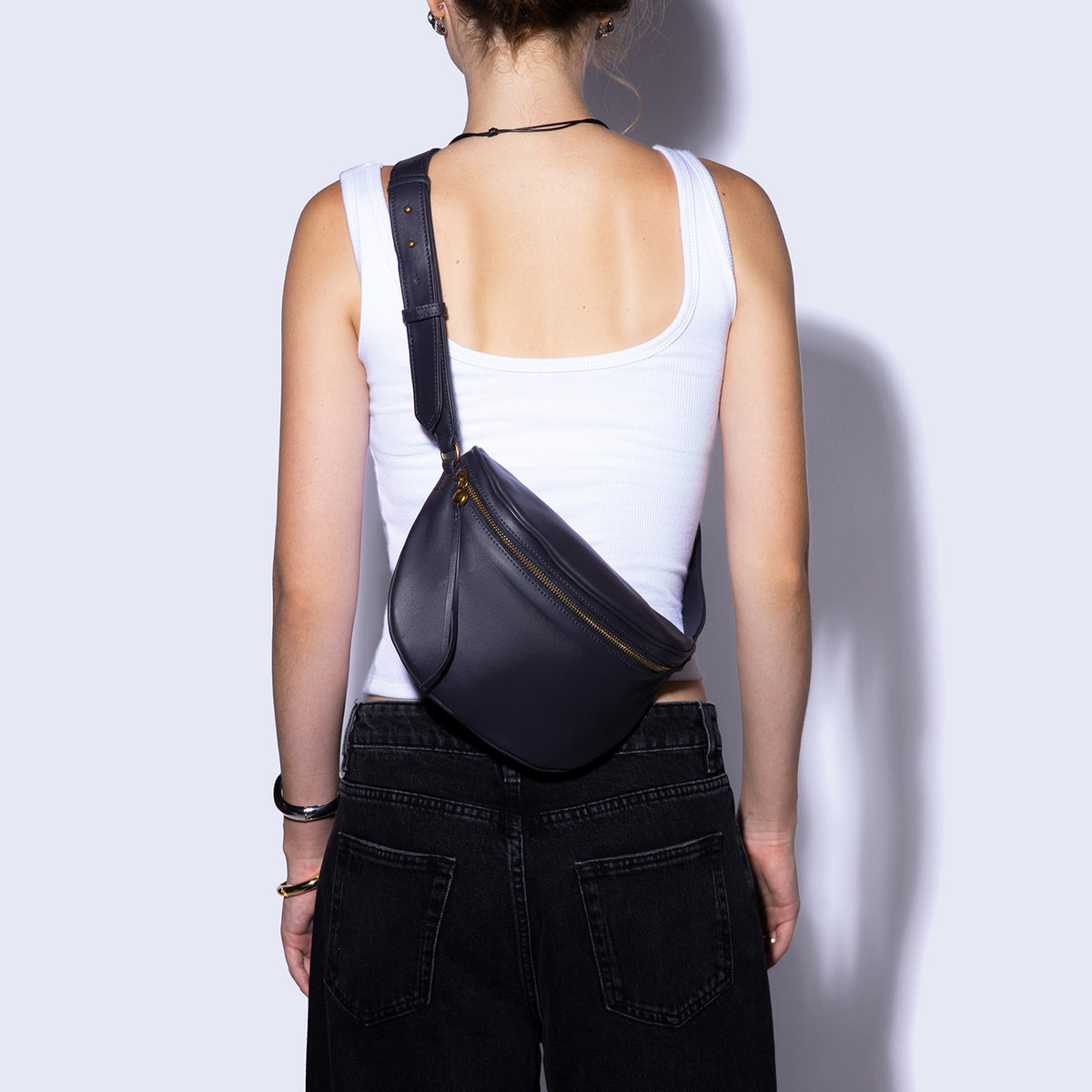 Juno Belt Bag in Smooth Leather - Navy