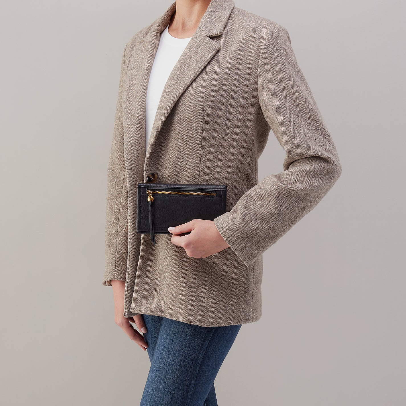 Lumen Continental Wallet in Pebbled Leather - Black – HOBO