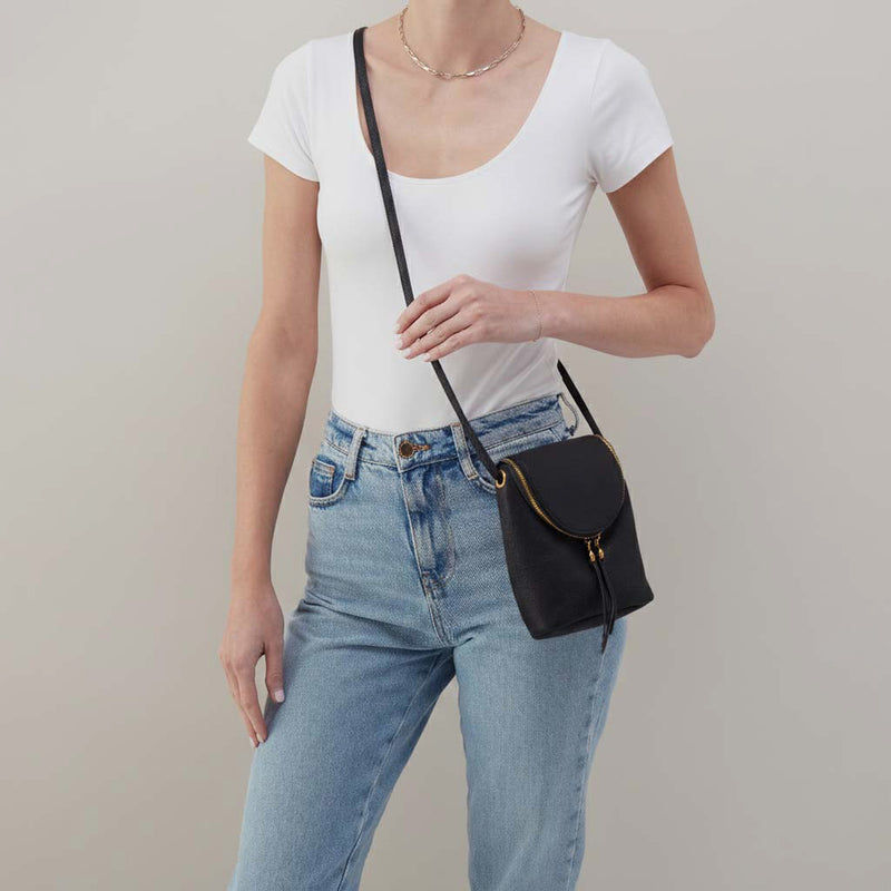 Fern Crossbody In Pebbled Leather - Black