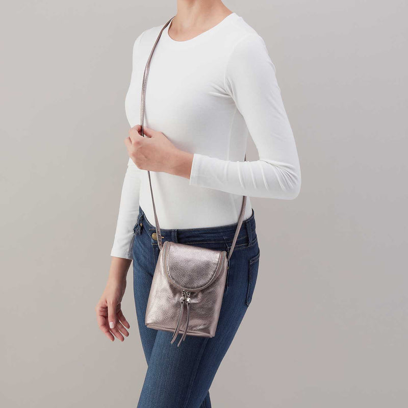 Fern Crossbody in Metallic Leather - Pewter Spur