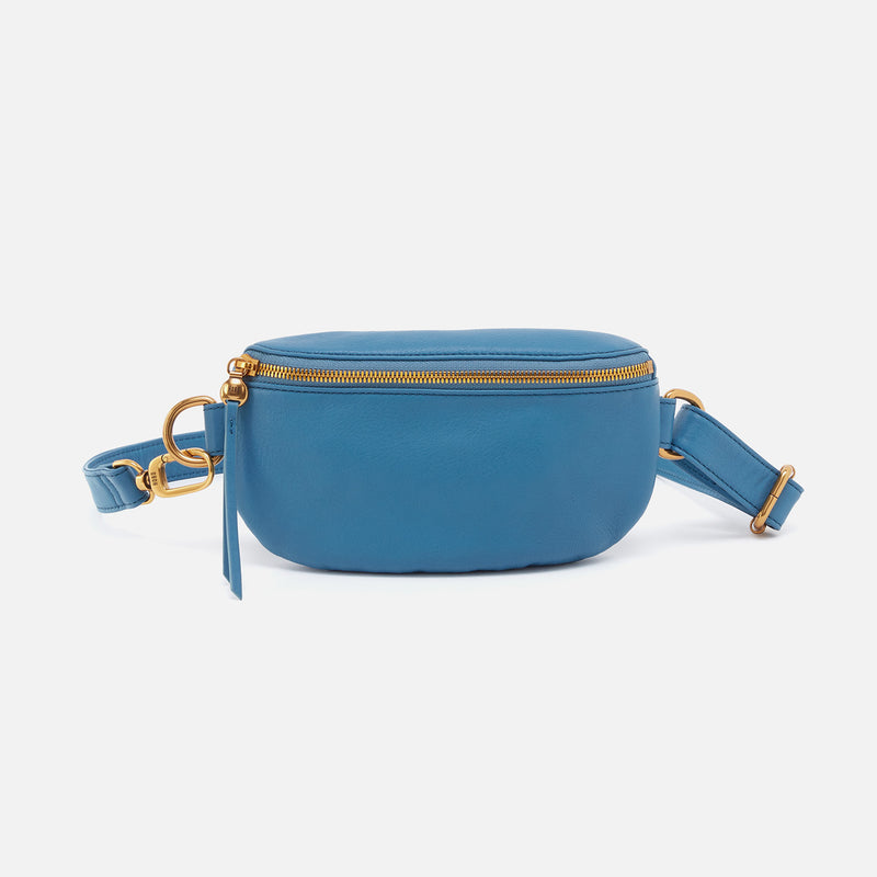Fern Belt Bag in Pebbled Leather - Dusty Blue