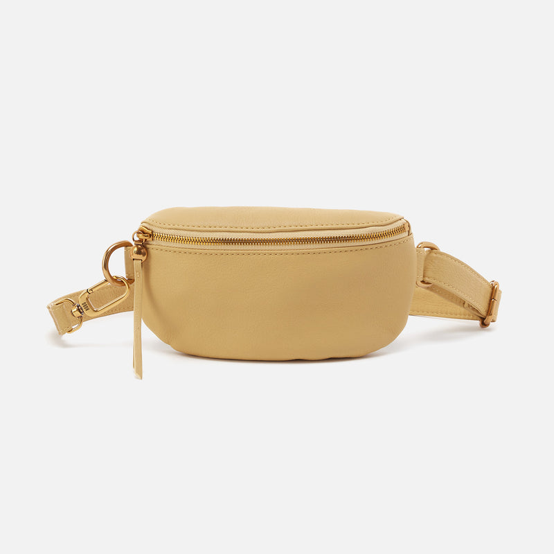 Fern Belt Bag in Pebbled Leather - Flax