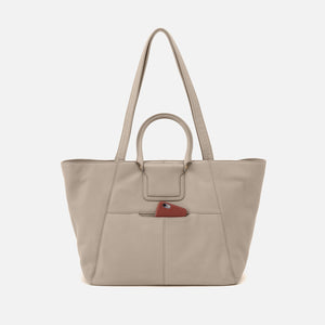 Sheila East-West Tote in Pebbled Leather - Taupe