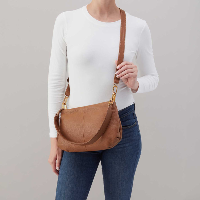 Advance Shoulder Bag in Pebbled Leather - Timber Brown