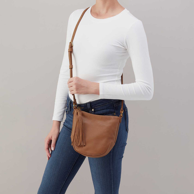 Lexi Crossbody in Pebbled Leather - Timber Brown