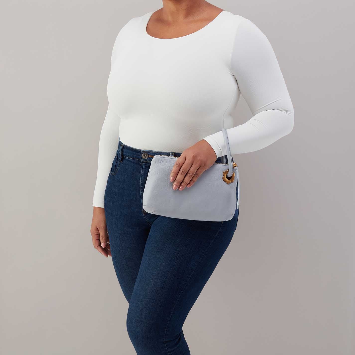 Daisy Daze Large Wristlet in Pebbled Leather - Indigo Cloud – HOBO