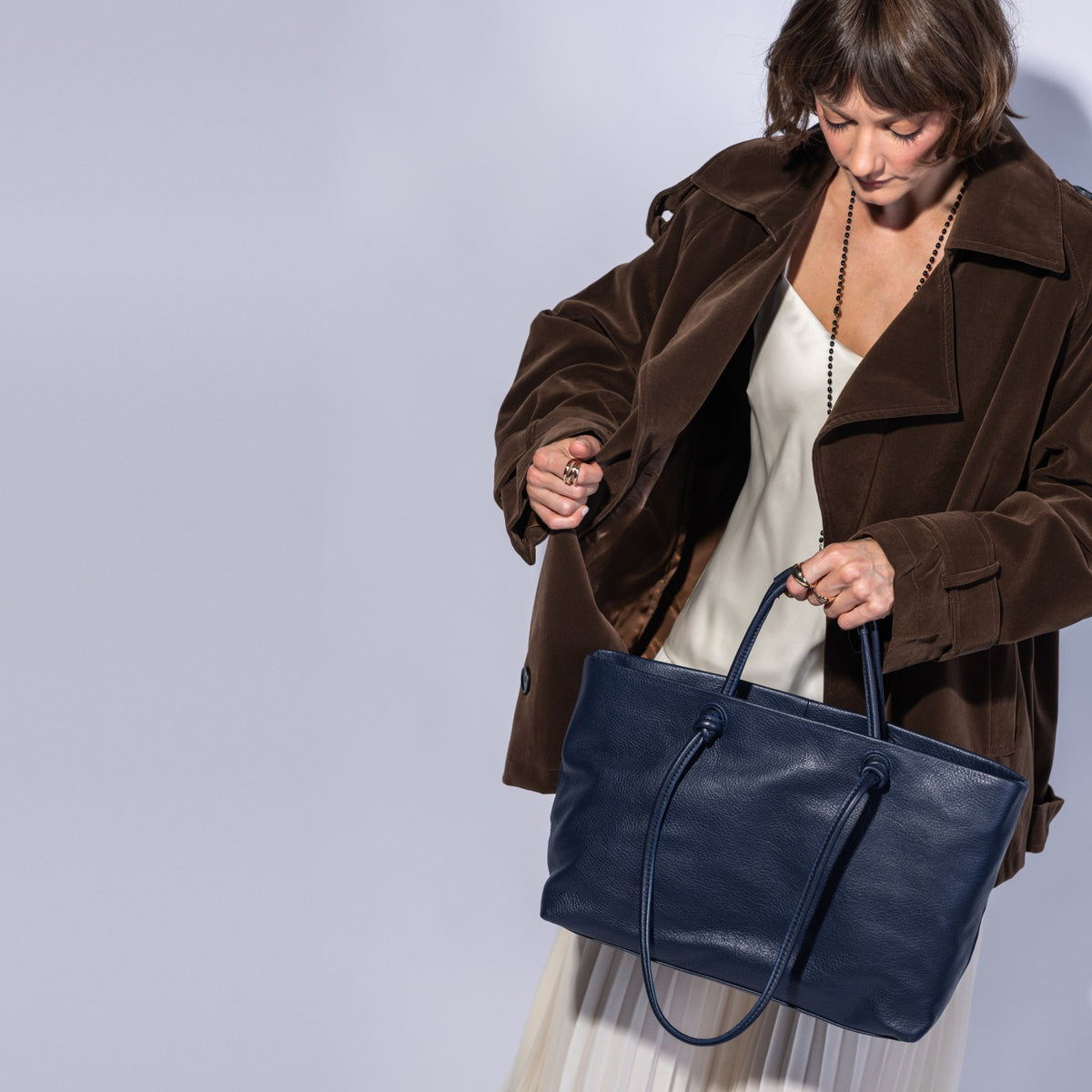 Studio Softie Tote In Pebbled Leather - Ink Navy