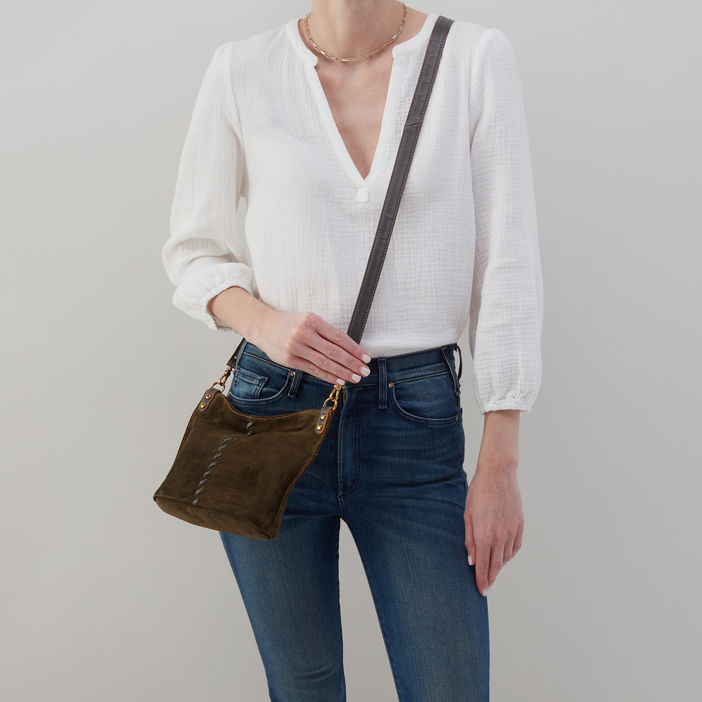 Pier Small Crossbody in Suede With Whipstitch - Herb