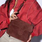 Rogue Shoulder In Suede Leather - Chocolate