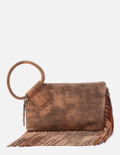 Fringe looks good on you! Have fun with this amazing clutch.