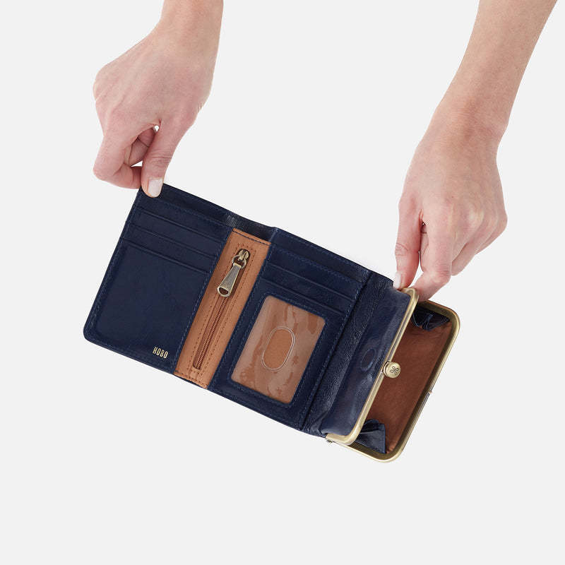 Robin Compact Wallet in Polished Leather - Nightshade