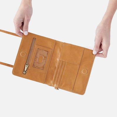 Jill Wallet Crossbody in Polished Leather - Natural