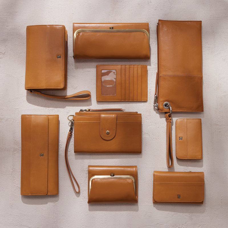 Jill Trifold Wallet in Polished Leather - Natural