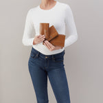 Jill Trifold Wallet in Polished Leather - Truffle