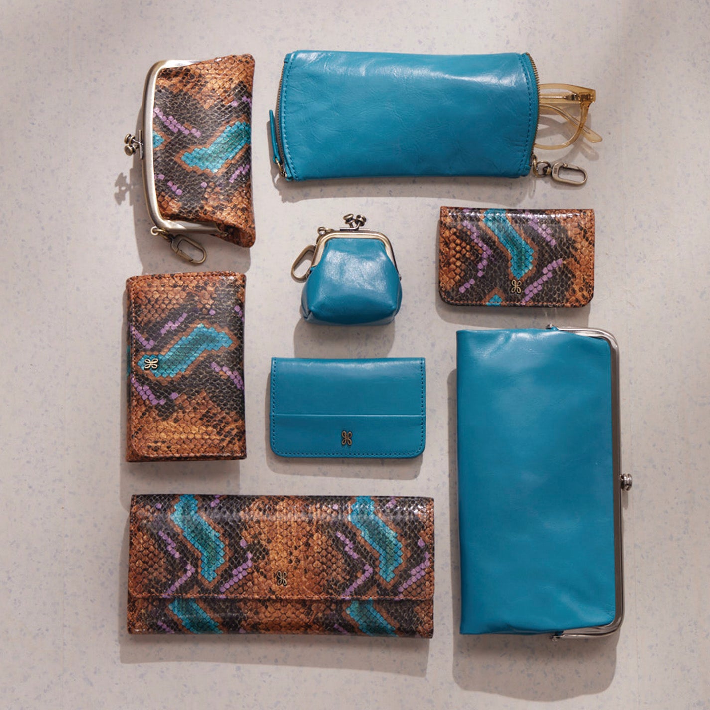 Jill Trifold Wallet In Printed Leather Vivid Snake Print HOBO