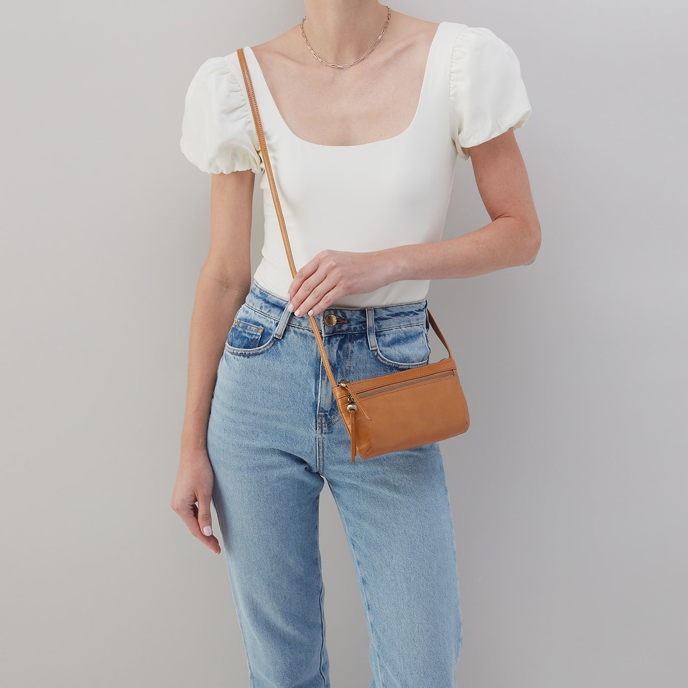 Cara Crossbody In Polished Leather - Hibiscus