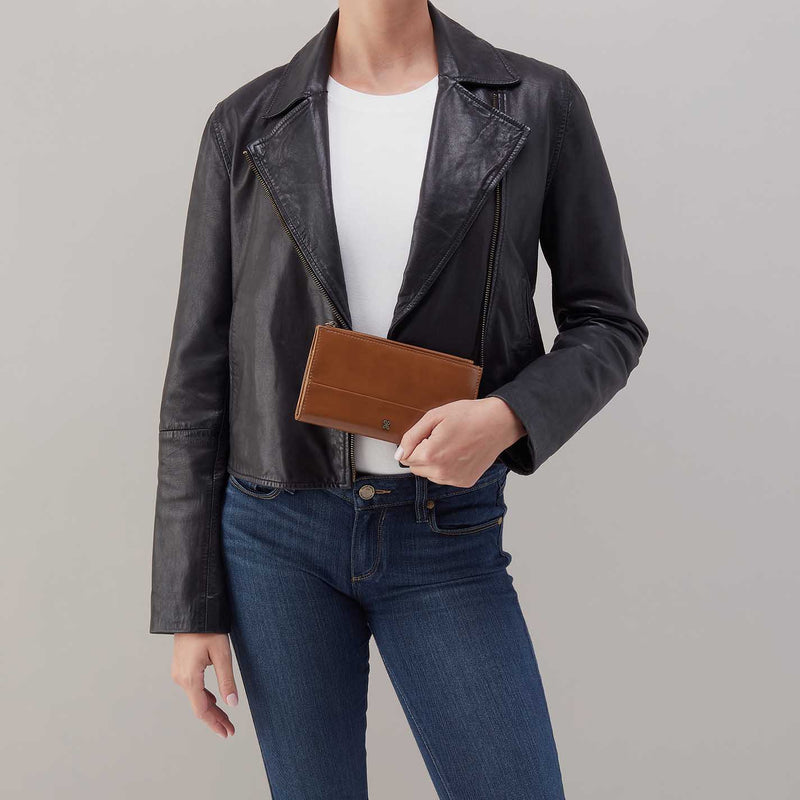 Jill Large Bifold Wallet in Polished Leather - Truffle