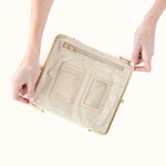 Lauren Clutch-Wallet In Metallic Leather