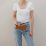 Lauren Clutch-Wallet In Polished Leather - Truffle