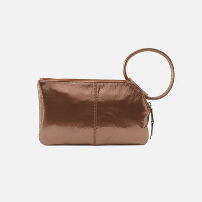 Sable Wristlet in Patent Leather - Bronze