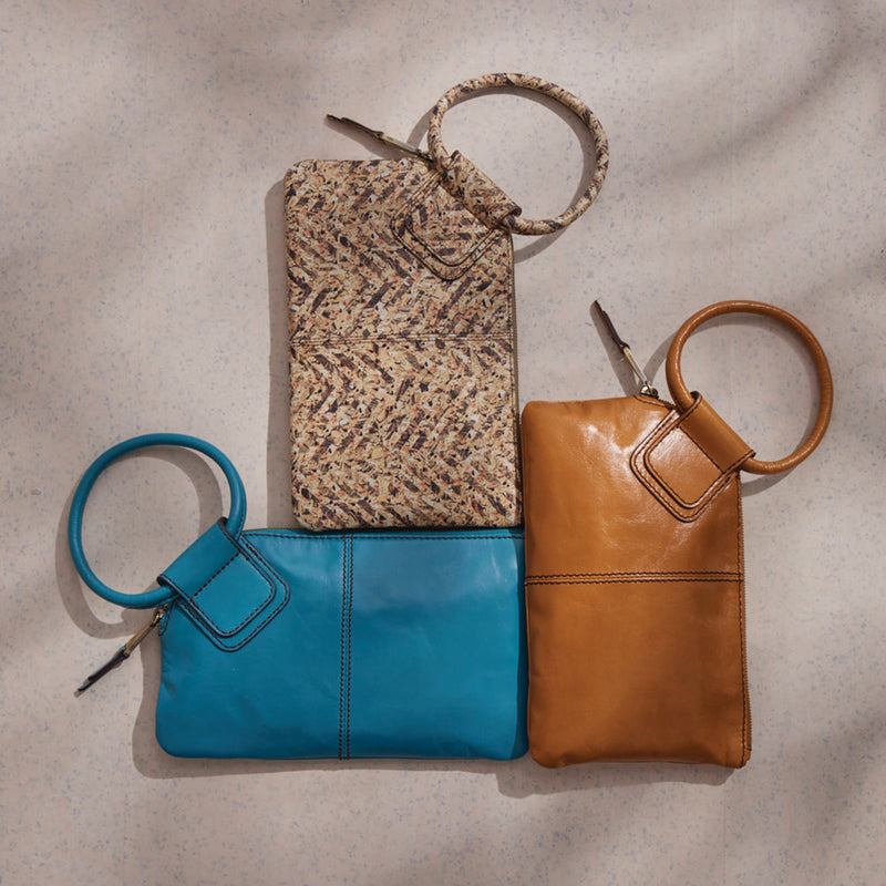 Hobo Sable Wristlet Sable Wristlet – Barndoorboutiquetn